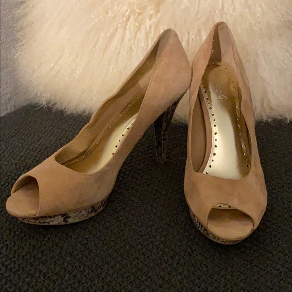 BCBG Camel Colored Suede Heel Snake Print Platform
